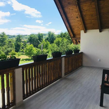 Agropensiunea Duminora Lăschia Exteriör bild